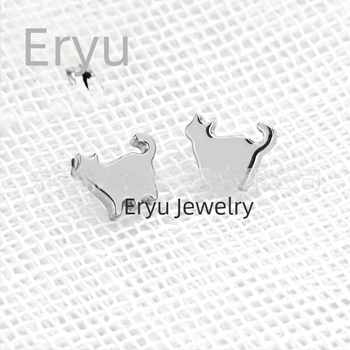 Fülbevalók titániumötvözetből, macska alakú, zirkon kristályok, polírozott felület, F136 tisztaság