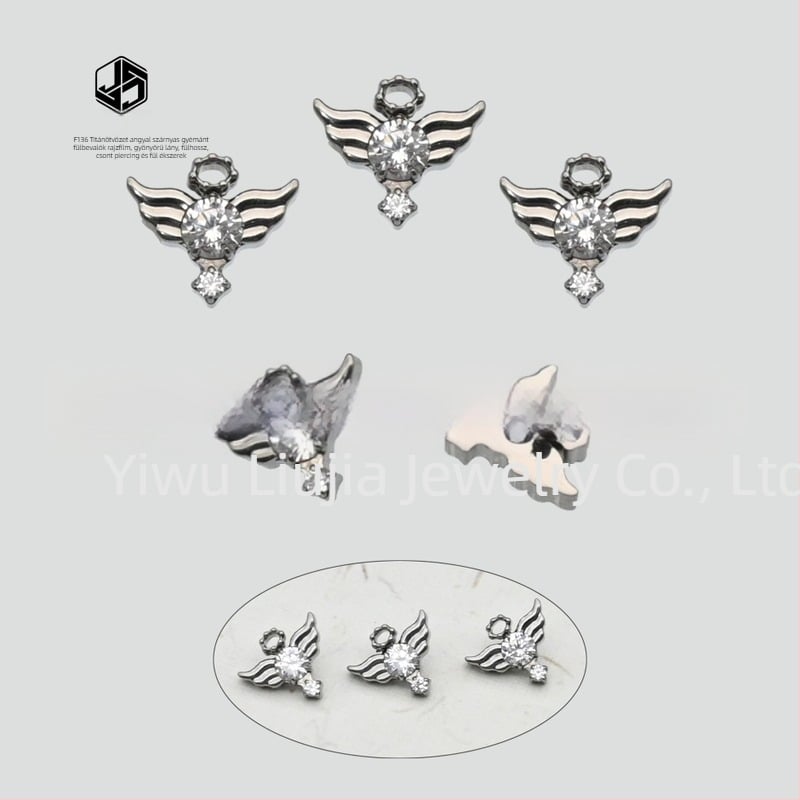 Implantált minőségű titánötvözetből készült fülbevalók angyalszárnyakkal és gyémántokkal, cartoon stílus, uniszex