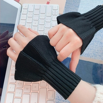 Lányoknak szóló kötött karvédő mandzsetta, fodrozott vég, koreai stílusú belső réteg, ősz–tél
