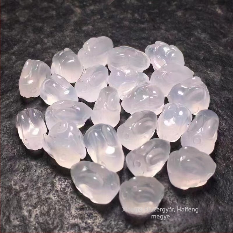 Medálos nyaklánc - Nyúl alakú agátból, Szobrászati folyamat, Természetes ékkő, VVS tisztaság