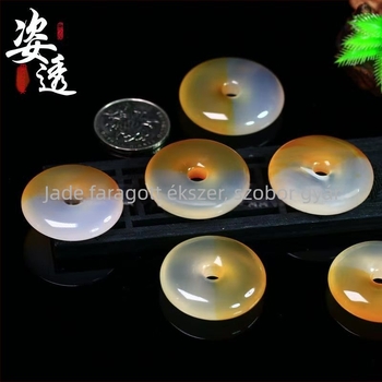 Achalcedon Béke medál, polírozott, természetes kő, SI2 átláthatóság