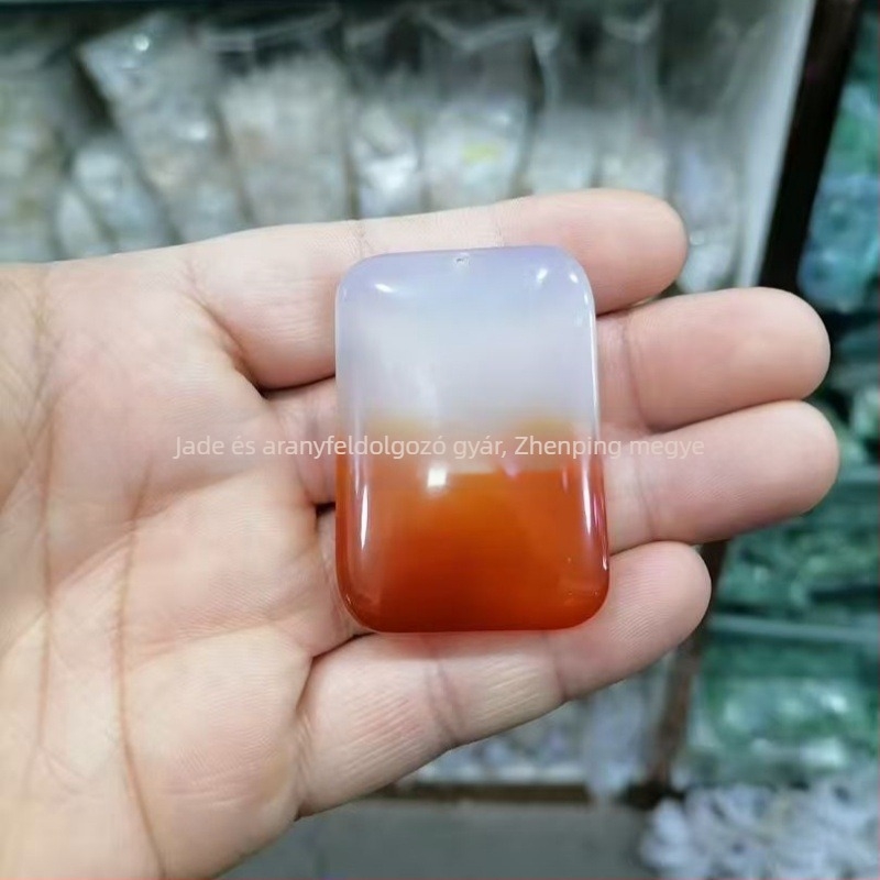 Achalcedon Béke medál, polírozott, természetes kő, SI2 átláthatóság