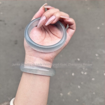 Kvarcitból készült karkötő, Geometriai forma, Csiszolt felület, Természetes anyag, egyedi csomagolás