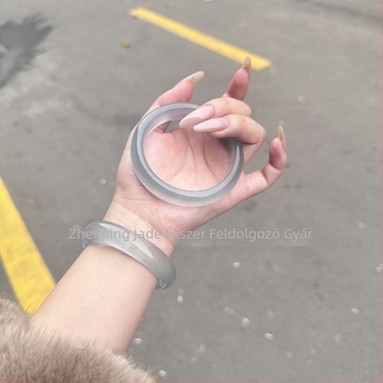 Kvarcitból készült karkötő, Geometriai forma, Csiszolt felület, Természetes anyag, egyedi csomagolás