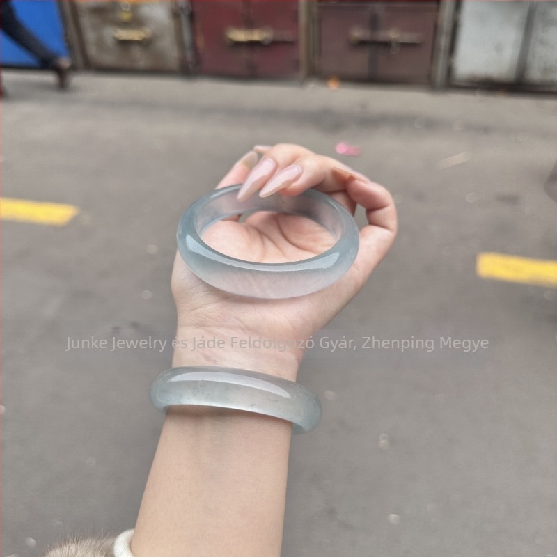 Kvarcitból készült karkötő, Geometriai forma, Csiszolt felület, Természetes anyag, egyedi csomagolás