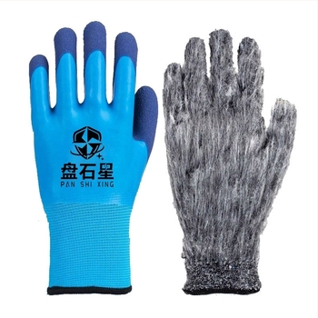 Kasmír fleece téli munkavédelmi kesztyűk, vízállóak és -38°C-ig hőállók gumírozott bevonattal a biztonságért; ideális építőipar, logisztika és autójavítás számára