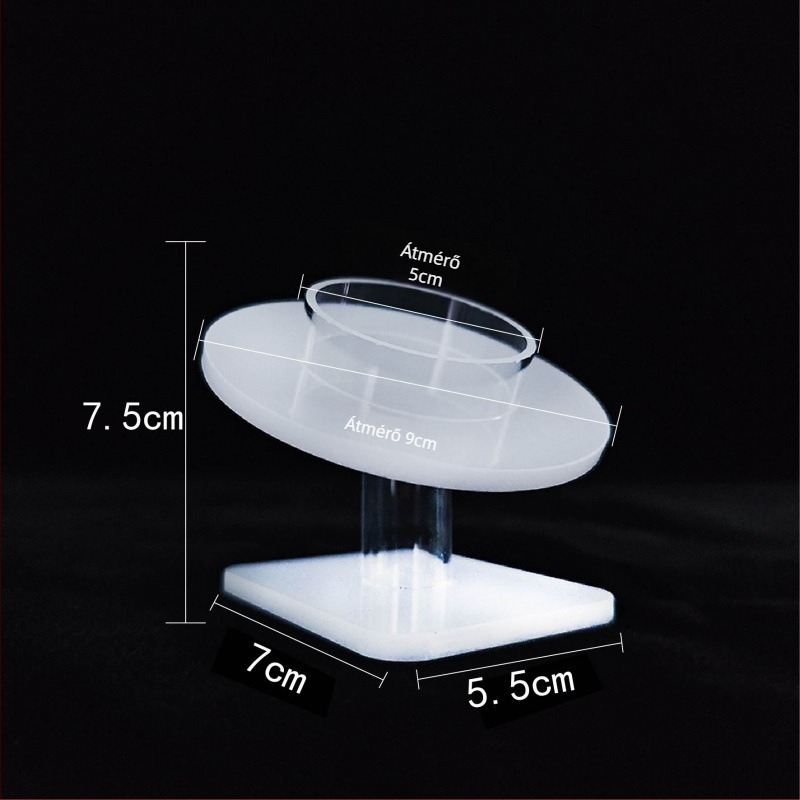 Karkötő bemutató állvány – kétszintes, művészi stílus, 2025 tavaszi kiadás