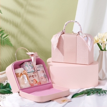 Hui Chu PU bőr kozmetikai tok - hordozható, könnyed luxus dizájn, ajándékcsomagolás, tartalmaz selyemsál