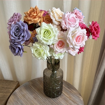 3-fejű gyémánt selyem rózsa falidísz