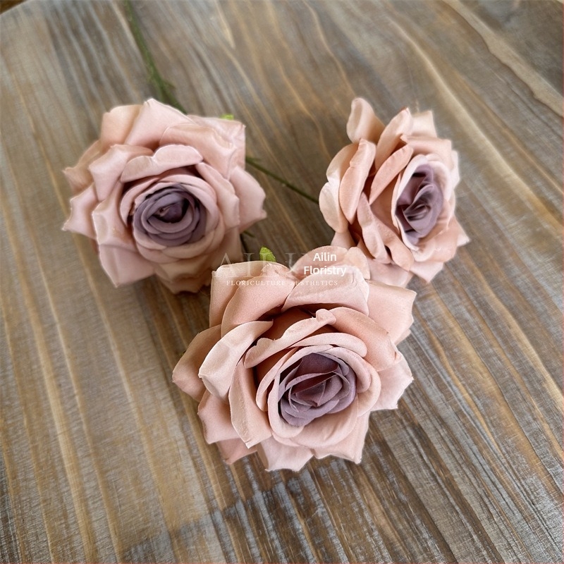 3-fejű gyémánt selyem rózsa falidísz