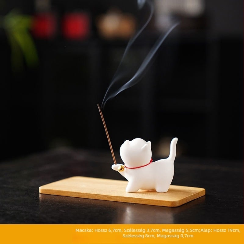 Macska alakú kerámia füstölő tartó, kézzel készített Dehua porcelán, Yan Jun