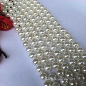 DIY ékszerkészítéshez héj gyöngyök, gyöngyház hatású bevonattal, feldolgozás: vágás és csiszolás, egyszerű luxus stílus, tél 2023