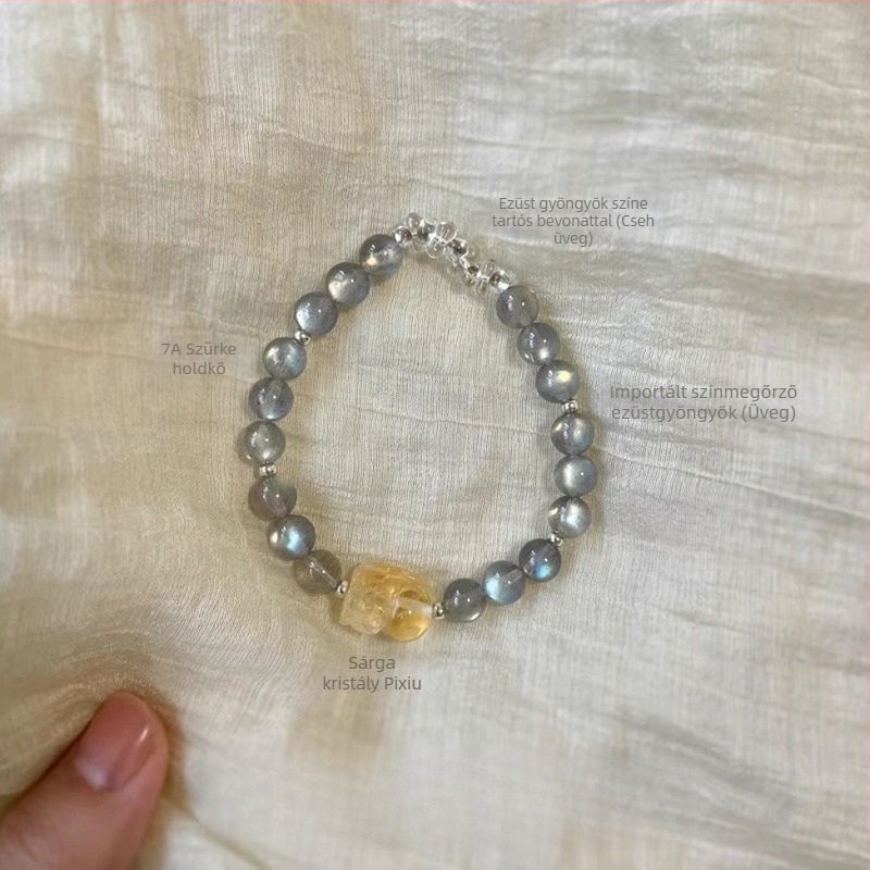 Karkötő citrin kristállyal, oldalsó kövek holdkővel, ötvözetből készült részletek, megfizethető luxus stílus, 2024 őszén debütált