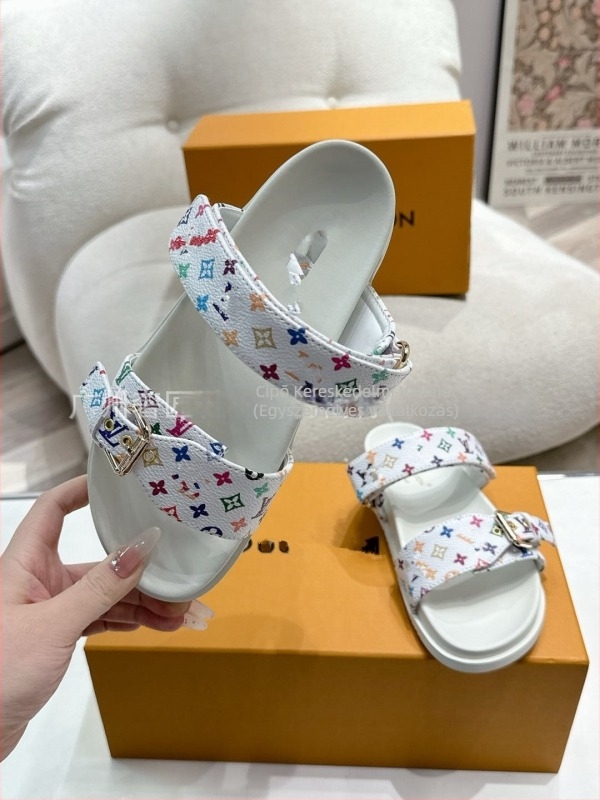 Uniszex mikroszálas bőrből készült papucs, gumírozott talppal, fém csattal, slip-on dizájn, nyár 2024