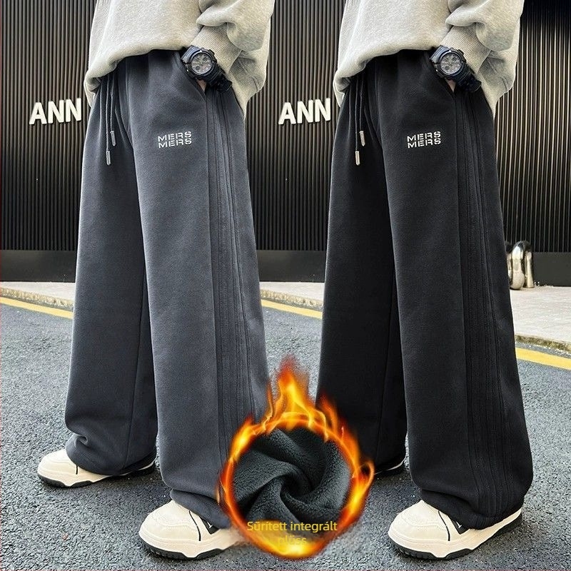 Fiúgyermek téli fleece nadrág – edzés stílus, EVA anyag, poliészter 71–80%