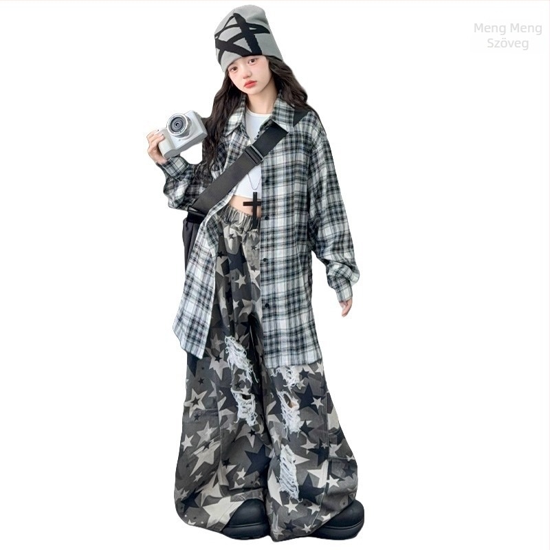 Két darabos gyerekruha szett lányoknak: kockás hosszú ujjúing és kamuflázs nadrág, pamut-keverék anyag, fő anyag acetát rost, tavasz-ősz