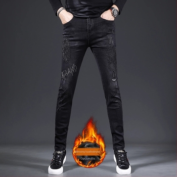 Férfi farmernadrág hímzéssel és fleece béléssel, karcsú szabású, középmagas derekú, 85% pamut