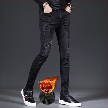 Férfi farmernadrág hímzéssel és fleece béléssel, karcsú szabású, középmagas derekú, 85% pamut