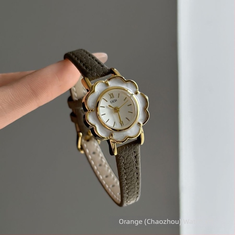 Gödel Női kvarc karóra szíjjal, 3D virágos dizájn, virág alakú számlap, ötvözet tokozás, vízálló 30 m, GEDI mozgás