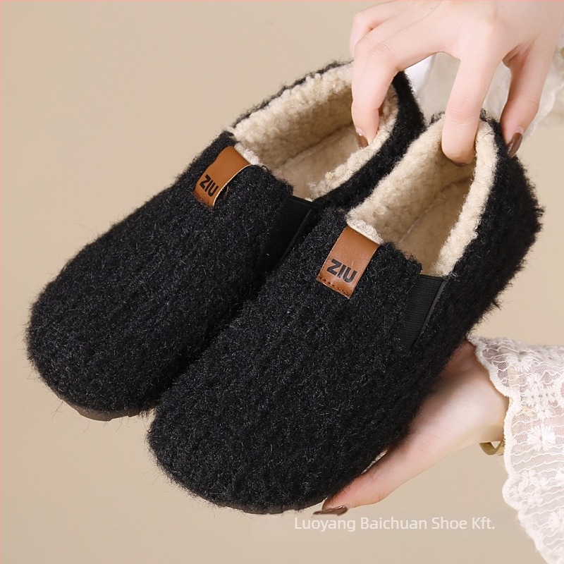 Női velúr slip-on loaferek – fleece bélés, kerek orr, koreai stílus, alacsony sarok 1–3 cm, PVC talp