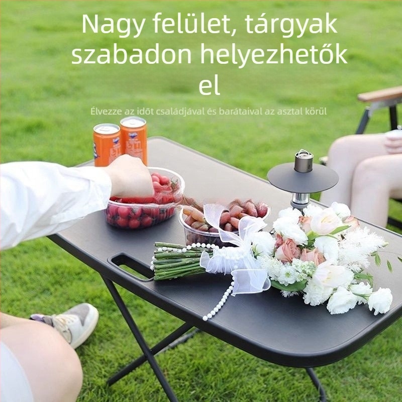 Autós kemping összecsukható, hordozható asztal — fém/plasztik/fa szerkezet, beépített telepítés, tárolási funkció