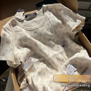 Pamut T-shirt kerek nyakkal, rövid ujjú, főiskolai stílus, 2024 nyár