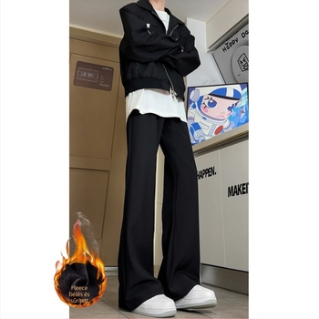Fekete férfi téli bélelt slim fit egyenes szárú nadrág, enyhe kiszélesedéssel