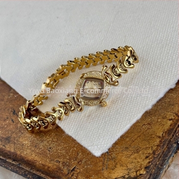 LSVTR női kvarc karóra rombusz alakú számlappal, fémből készült tokkal, 30M vízállósággal