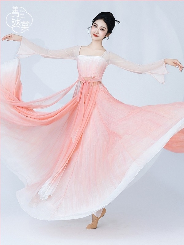 Kindness Hall Kínai Tánc Jelmez – Ru szoknya átlátszó voile felsővel, Nyár 2024, Fő anyag: Other, Összetétel: 95%+