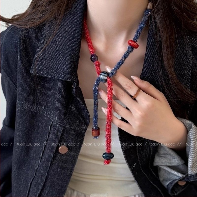 Vegyes anyagú medállal készült nyaklánc, szív- és geometrikus forma, elektroplakált lánccal, szabályos lánccal, körméret 31–40 cm, 2025 ősz