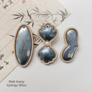 Hajcsat Song brokát stílusban, krémes édes lányos megjelenés; anyag: cinkötvözet; elektropolírozás