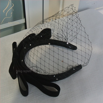 Retro hálós fátyolos fejpánt strasszokkal, kézzel készített hajkiegészítő