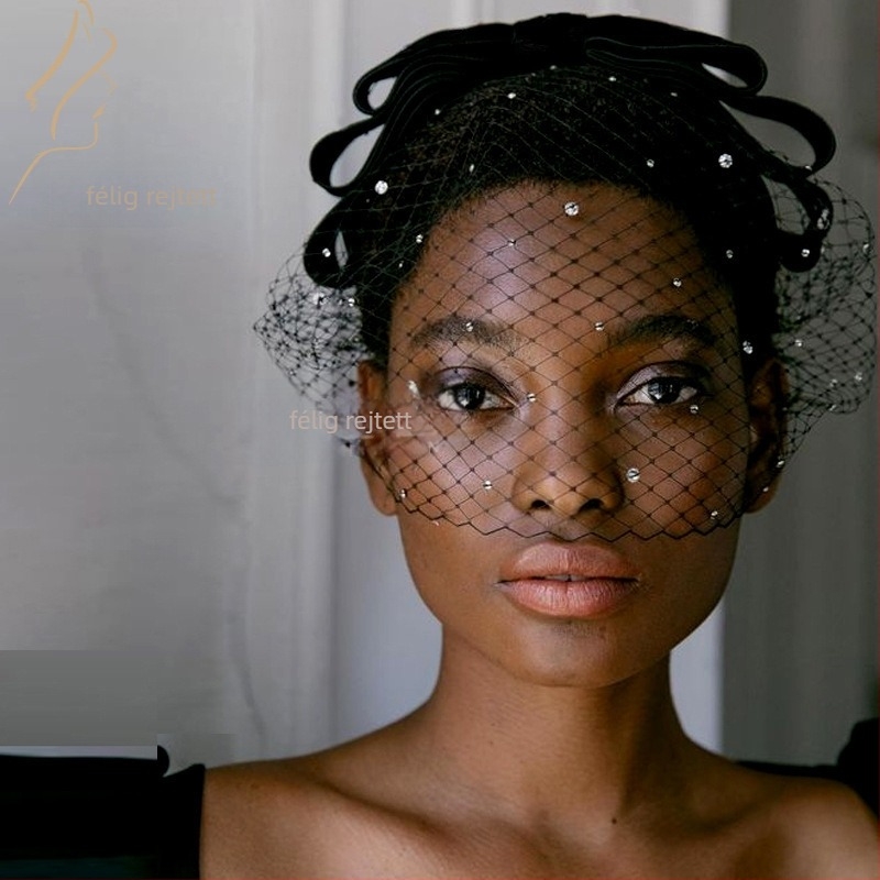 Retro hálós fátyolos fejpánt strasszokkal, kézzel készített hajkiegészítő