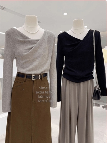 Viszkóz alapú póló hímzéssel, hosszú ujjú, oversize szabás, ferde gallér