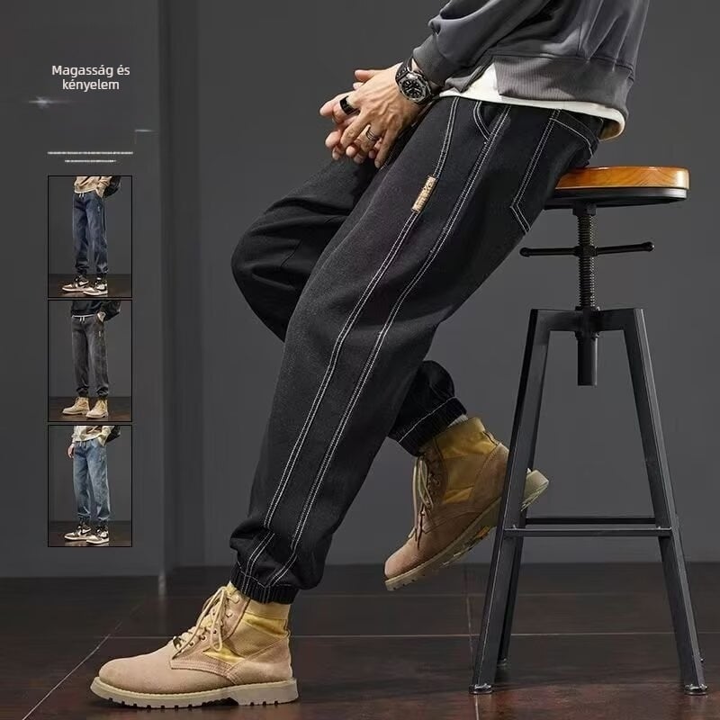 Férfi farmernadrág jogger-stílusban, alacsony derék, egyenes szabás, kötőzár, pamut-denim 65%