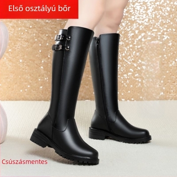Női valódi bőrből készült csizma gyapjú béléssel, magas szár, oldalsó cipzár, gumírozott talp