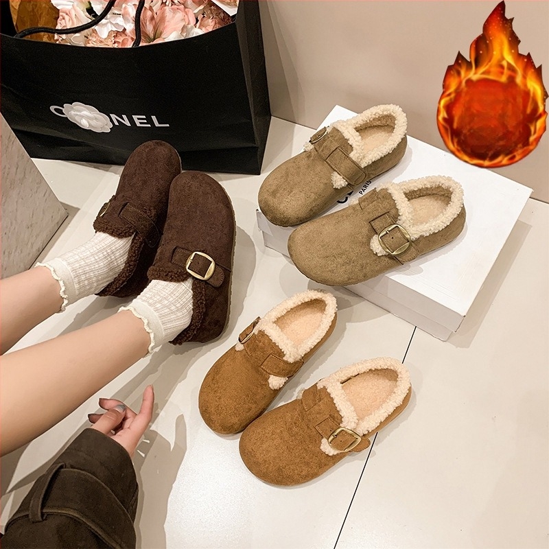 Női slip-on loaferek vastag talppal és fleece-béléssel téli viselethez — alacsony sarkú 1–3 cm, Cartoon minta, kerek orr, gumi talp