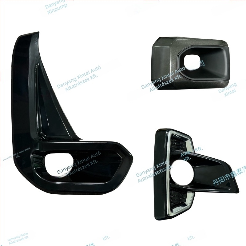 ABS első ködfényszóró keret Toyota Hilux 2018-2020, jelzőfénnyel, párásodás elleni