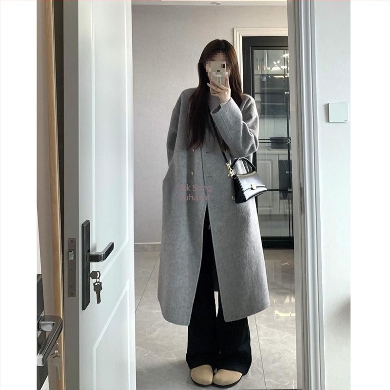 Női rövid chenille kabát, karcsú szabású, Fél-turtleneck gallér, spandex tartalom <30%, hossz 40–50 cm