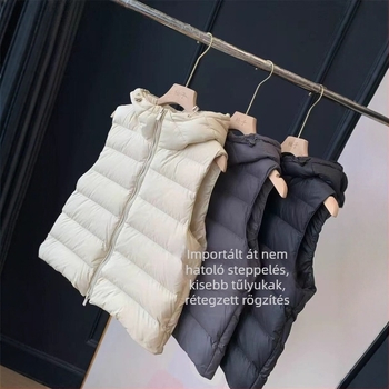 Női kapucnis tollmellény fehér kacsa tollal töltve, 86–90% töltet, nylon külső, cipzár, hossz 50–65 cm, tél 2025