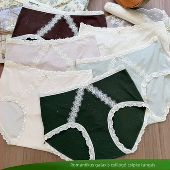 Női középmagasságú antibakteriális nylon bugyi, eyelash lace díszítés, galaktikus mintával és masnival; pamut bélés.