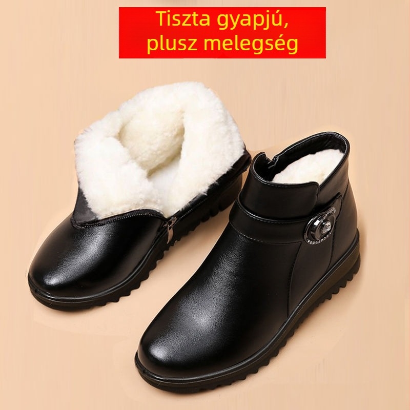 Női rövid bőrcsizma fleece belsővel, csúszásmentes habgumitalp és oldalsó cipzárral