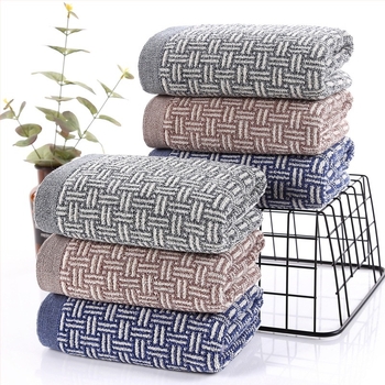 Jacquard pamut arctörölköző, 32s fonal, 100–120 g, személyre szabott hímzett logó