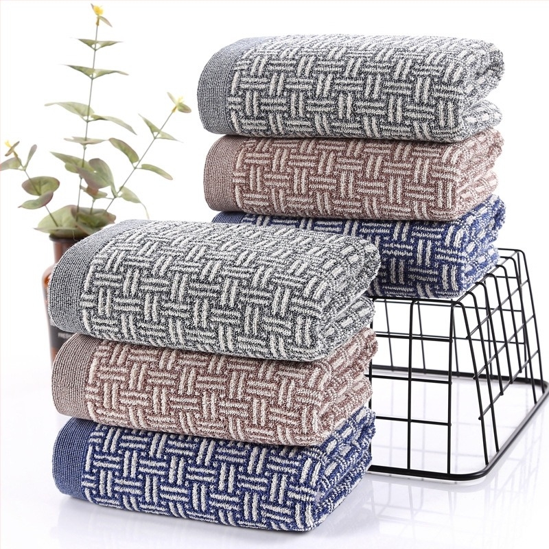 Jacquard pamut arctörölköző, 32s fonal, 100–120 g, személyre szabott hímzett logó