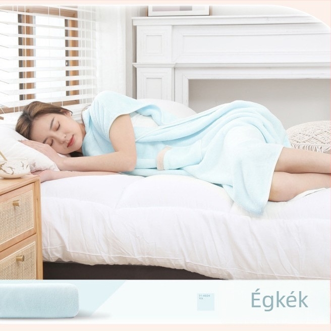 Kapucnis korall flízes fürdőköpeny és törölköző | 300–400 g/m² | 150D szál | bevarrt szegély | testreszabható feldolgozás