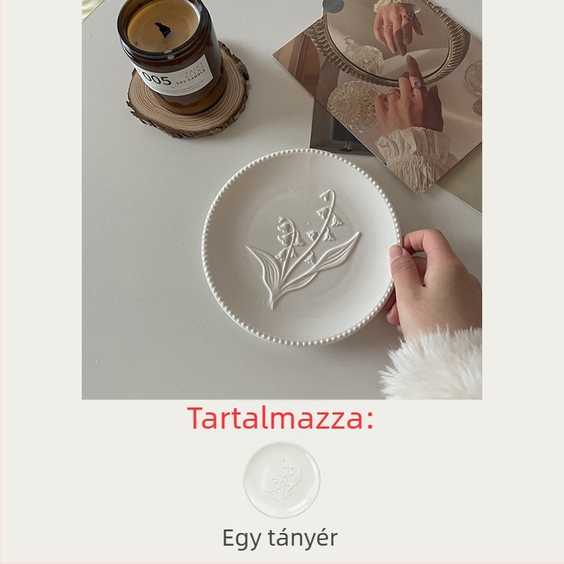 Porcelán domborított Lily-of-the-Valley tál, virágos minta, aláglazúrt szín, kör alakú, mikrohullámú sütőben használható