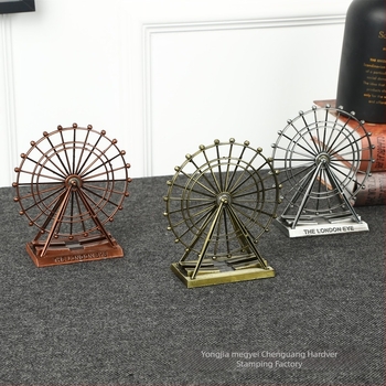 Retro körhinta Type B modell – fém dísz tárgy otthonra, irodába, étterembe és bárba