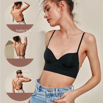 3/4 kosaras melltartó, vékony formázott csészék, hátul egy sor kapoccsal záródó, levehető dupla pántok, mély hátsó rész varrás nélkül