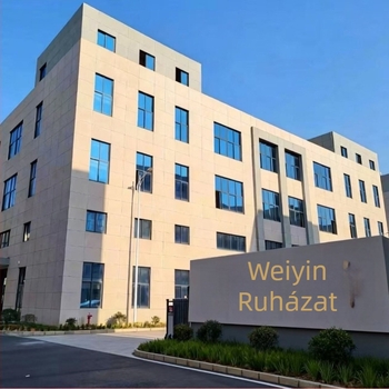 Gyerekeknek szóló gyapjú kötött sál, háromszög alakú, egyszerű szövés, monokróm, téli