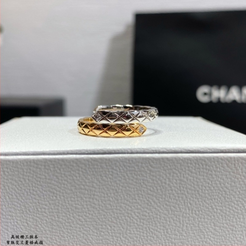 Ötvözetből készült gyűrű 18K bevonattal, rombusz mintázatú rács, CNC faragás, Seiko felületkezelés, uniszex